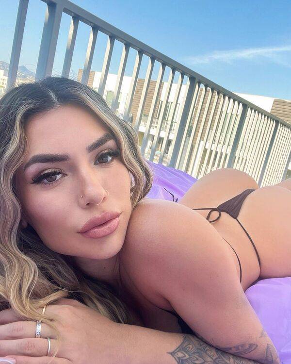 Beautiful Butts Over Backs