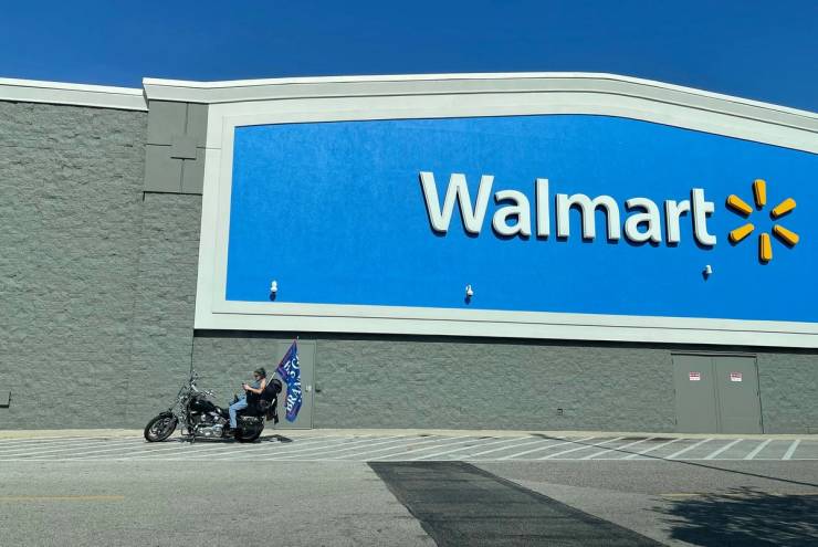 walmart is a wild place 44 pics 5.html - 44 HD Photos | Premium Gallery 2022