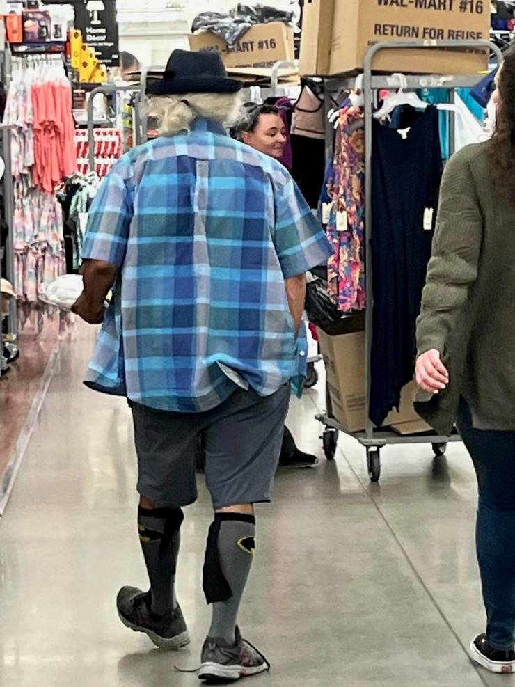 “Walmart” Is A Wild Place…