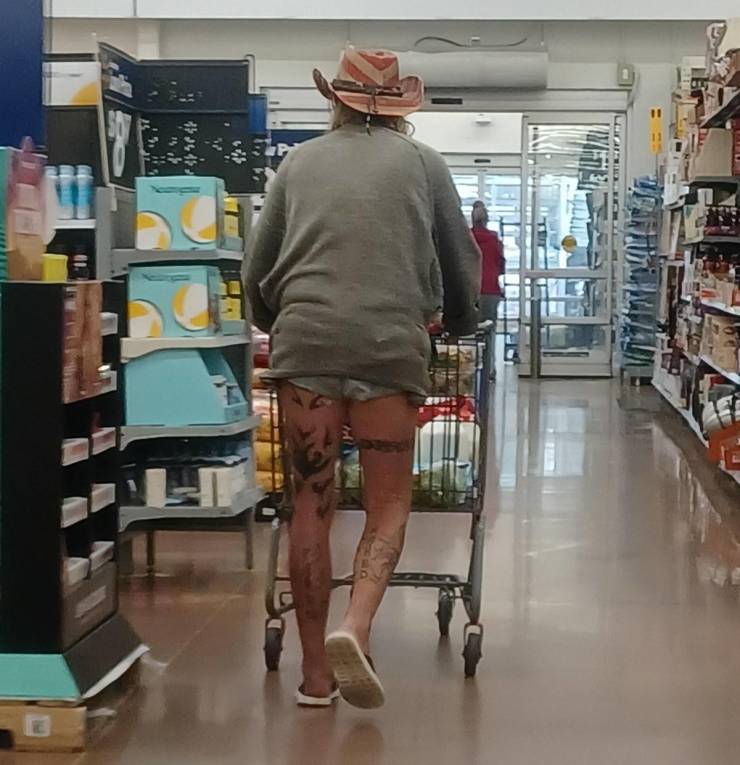 walmart is a wild place 44 pics 5.html - 44 HD Photos | Premium Gallery 2022