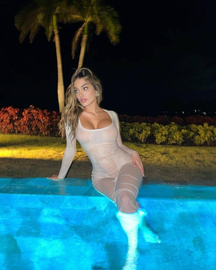 sexy girls in tight dresses 57 pics 2.html - 57 HD Photos | Premium Gallery 2022