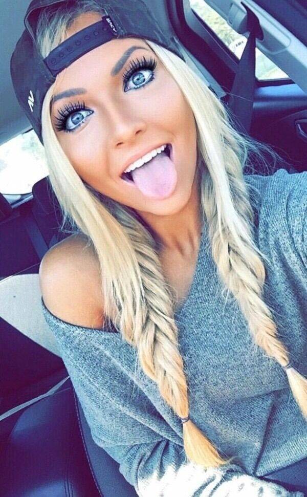 These Are Some Playful Tongues!