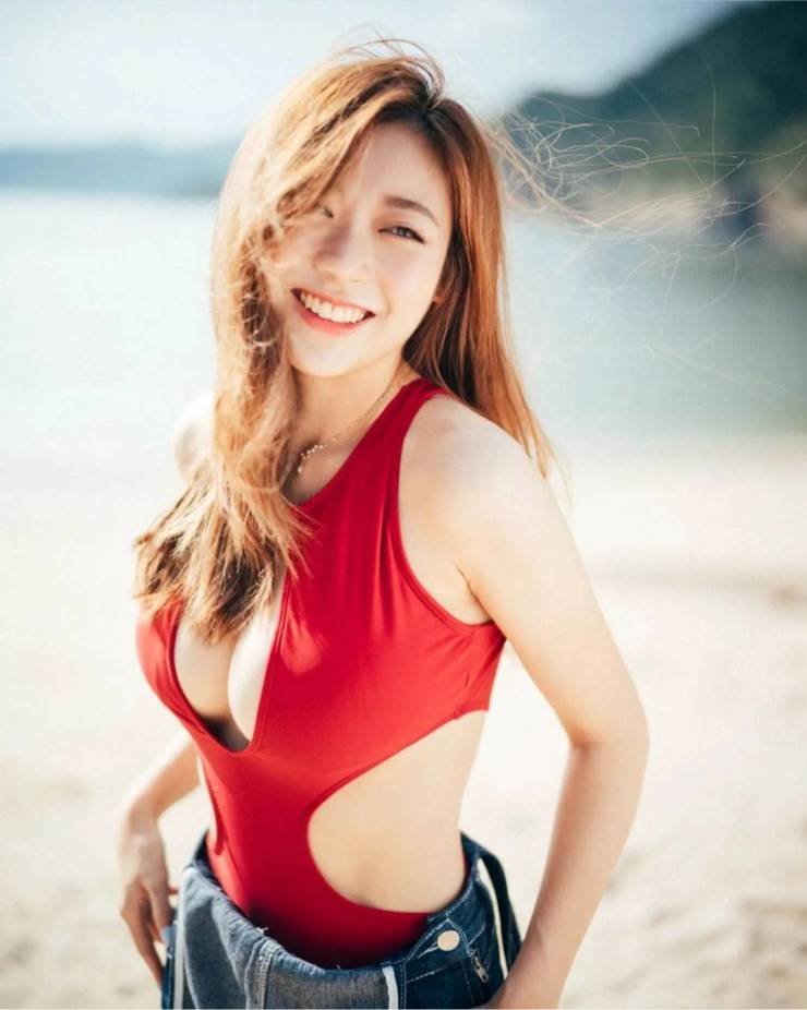 Wanna See Some Asian Beauty?