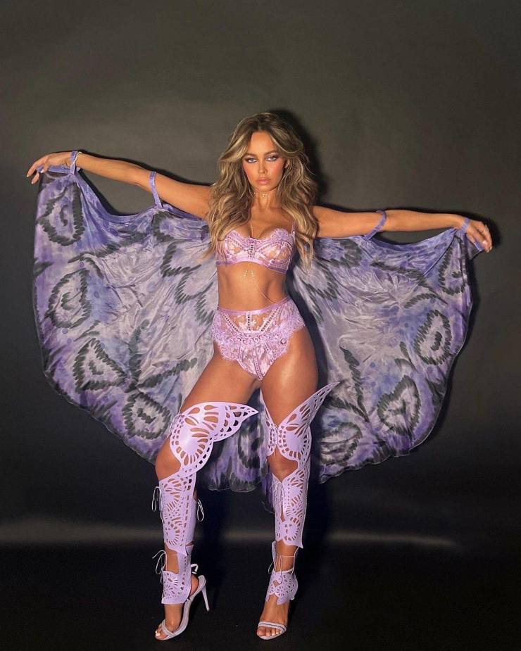 Girls In Sexy Lingerie