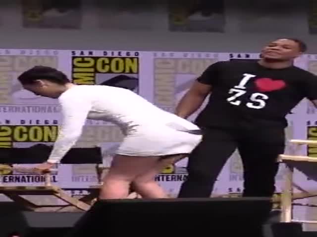 Gal Gadot Knows How To Keep Her Cool