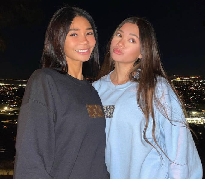 This Mom Looks Way Too Young!