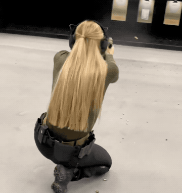 sexy girls with some real gun skills 30 gifs 4.html - 1 HD GIF | Premium Gallery 2022