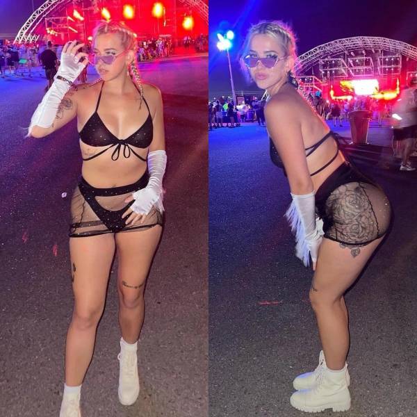 Festival Girls Love Having Fun!