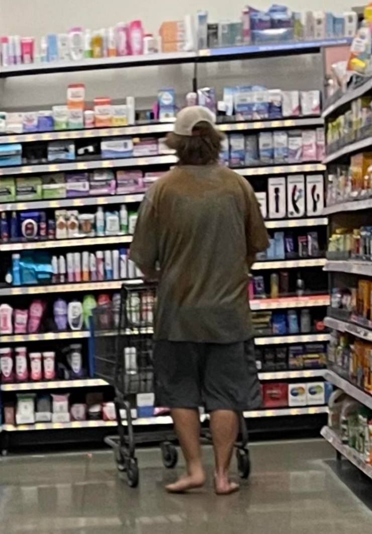 “Walmart” Customers Are Wild…