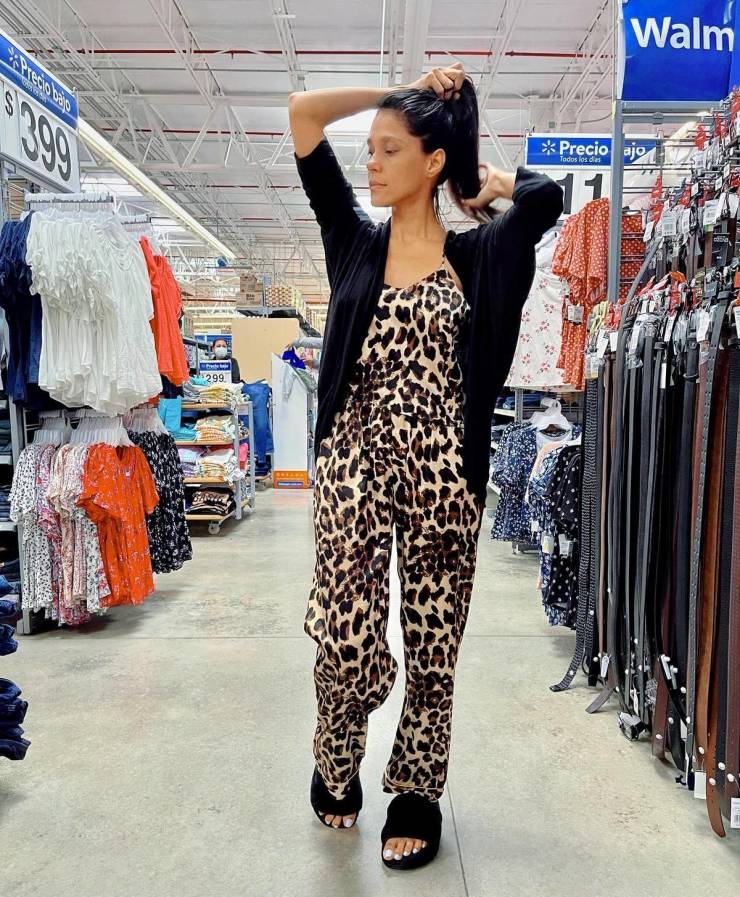 “Walmart” Customers Are Wild…