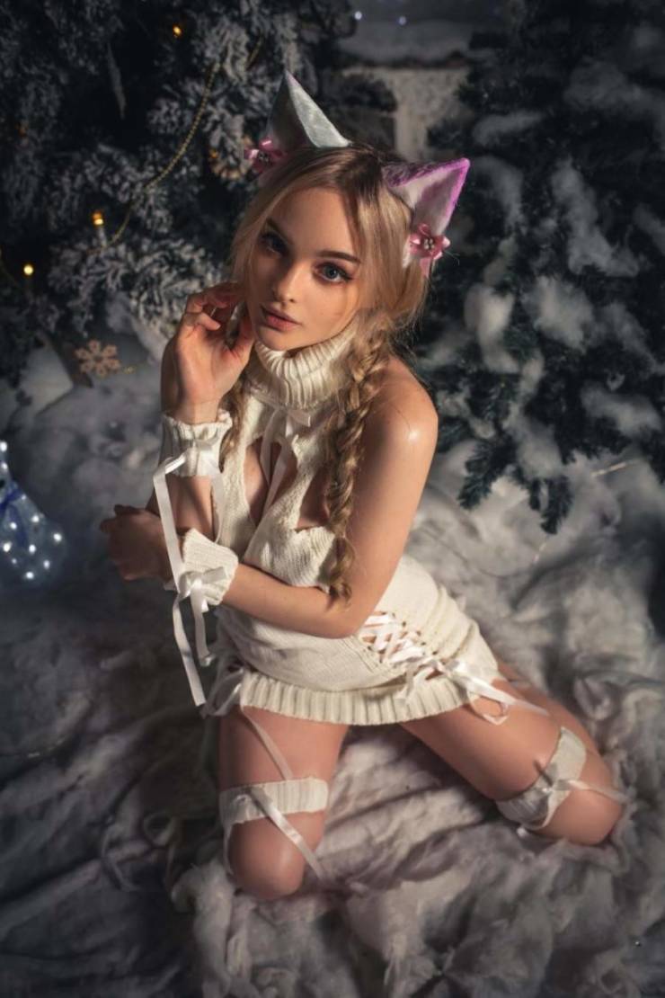 Ready For Some Hot Cosplay?!