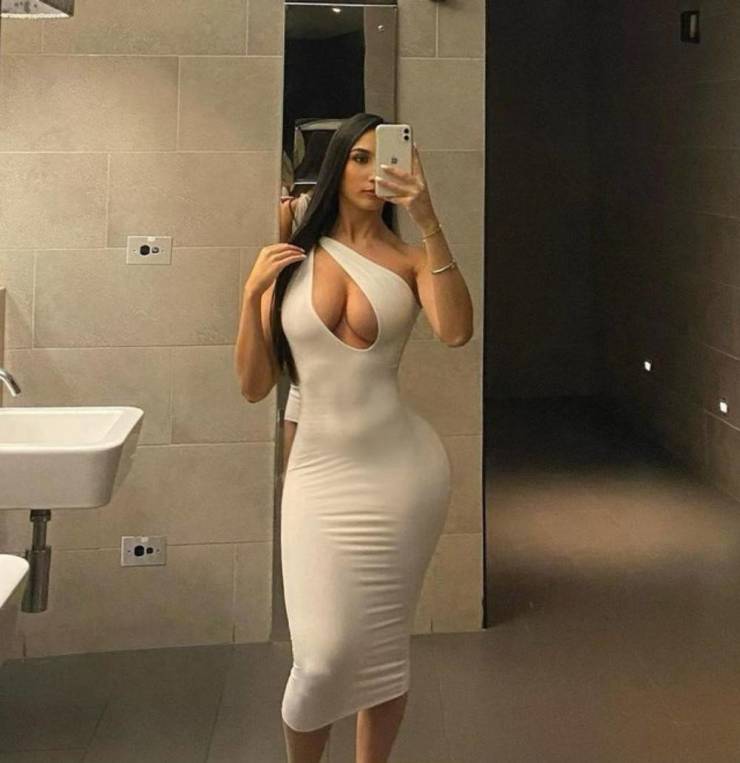 These Dresses Look Mighty Fine!