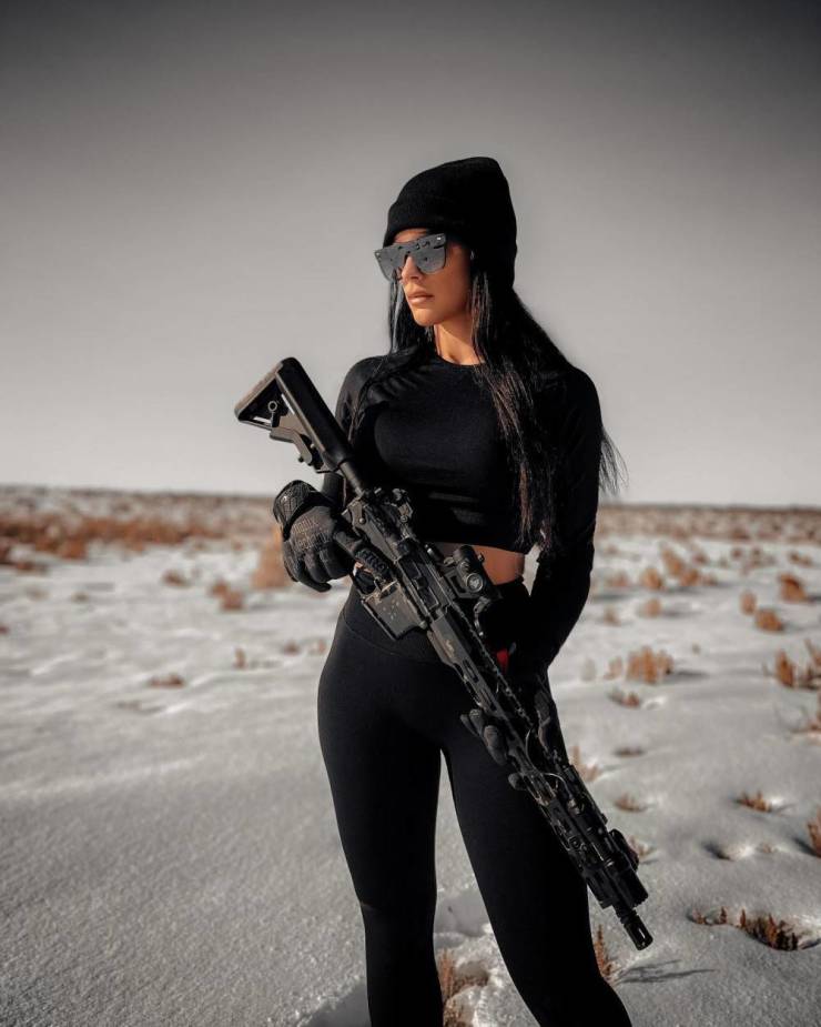 Guns Out!