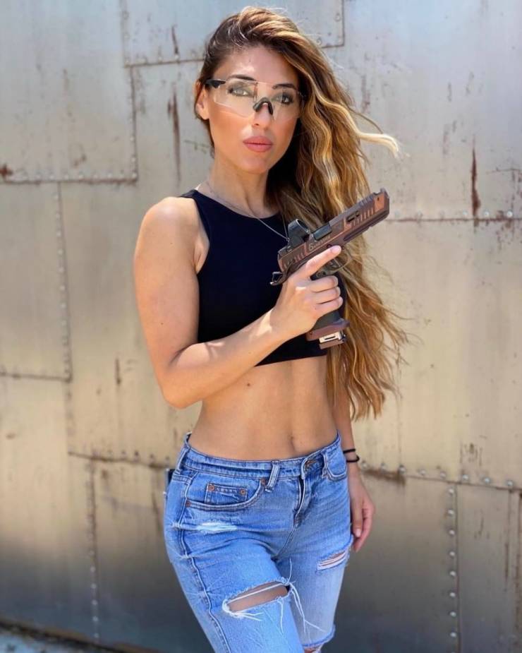 Guns Out!