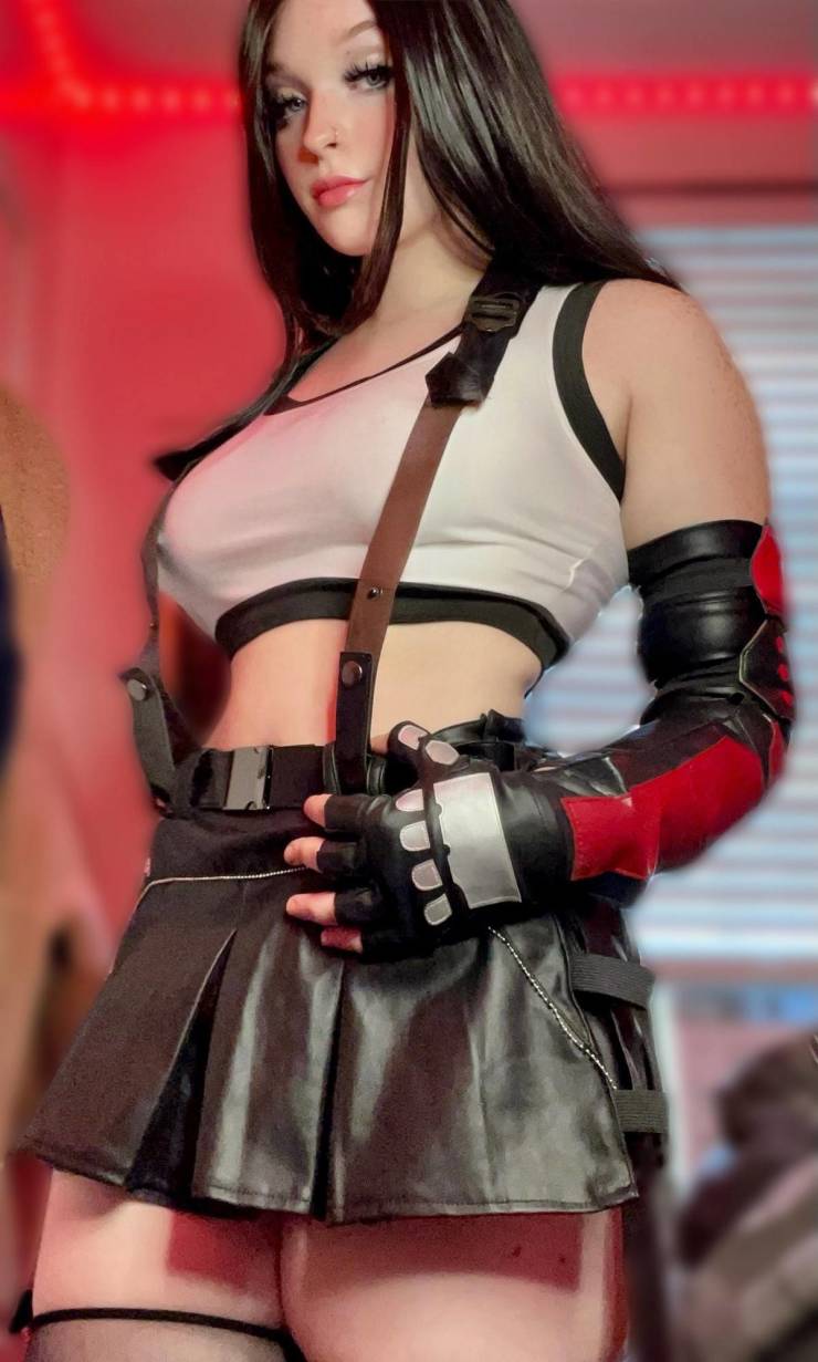 Cosplay? No, Sexy Cosplay!