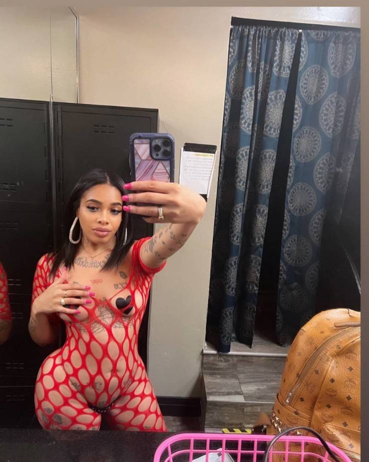 Stripper Locker Room Selfies