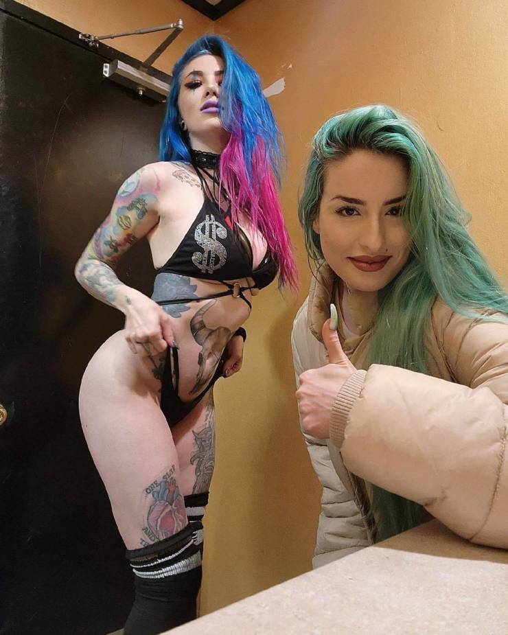 Stripper Locker Room Selfies