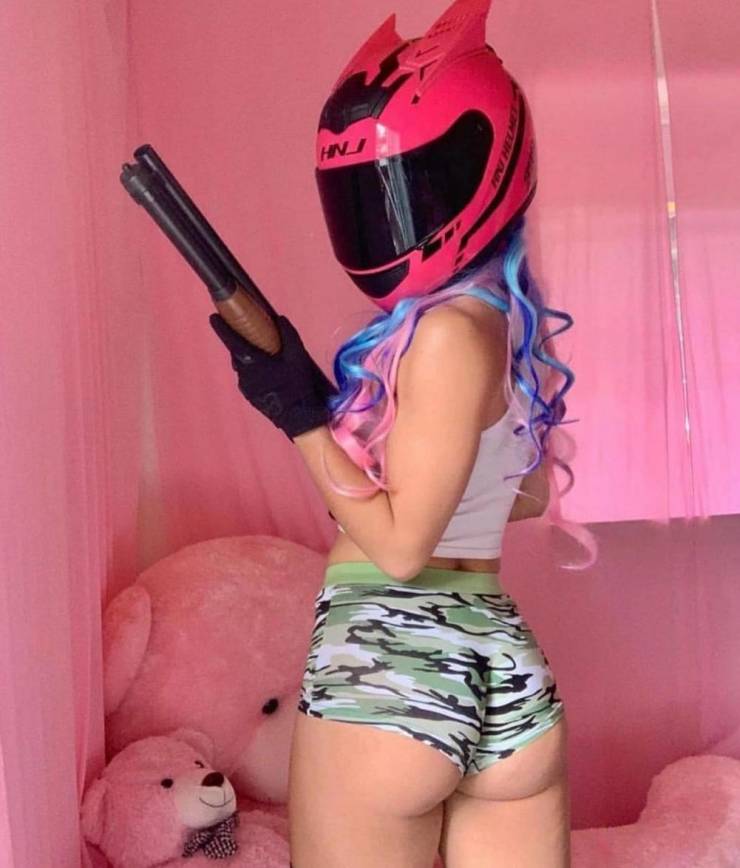 guns and girls a powerful combination 47 pics 18.html - 47 HD Photos | Premium Gallery 2023