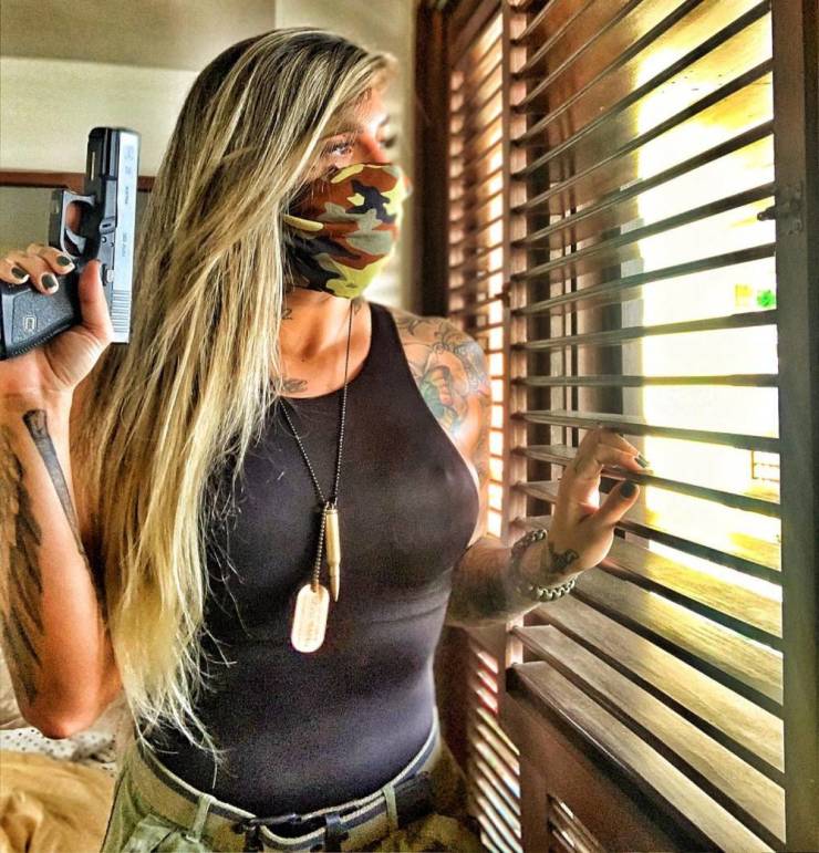 guns and girls a powerful combination 47 pics 18.html - 47 HD Photos | Premium Gallery 2023