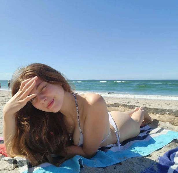 Looking For Some Juicy Booties?