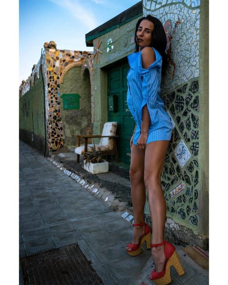 those legs are sooo long 63 pics 2.html - 63 HD Photos | Premium Gallery 2023