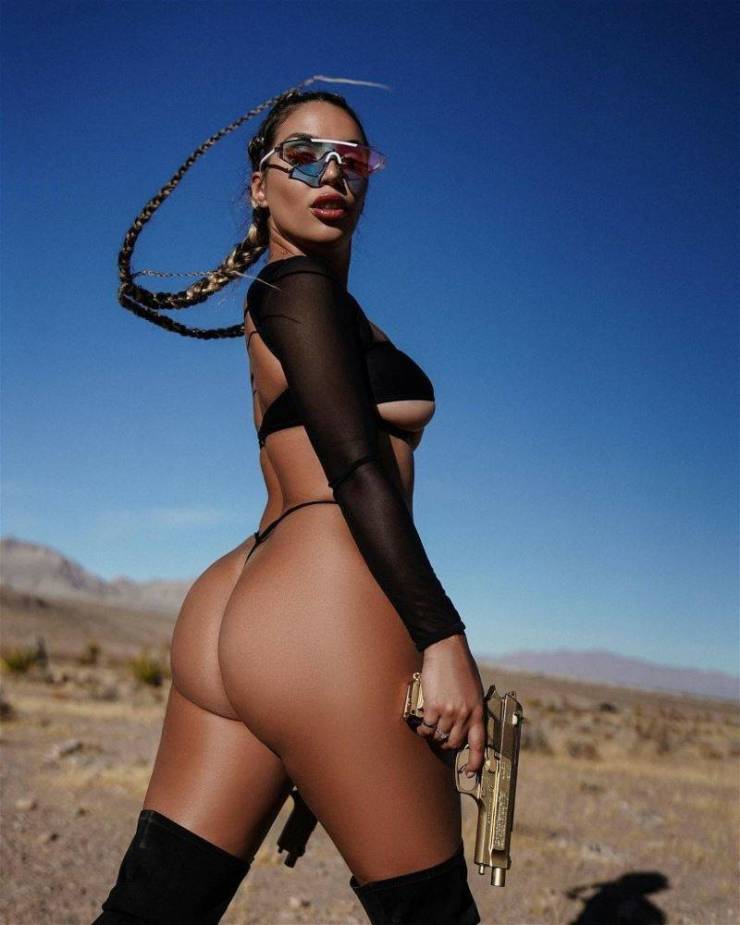 big guns and sexy girls 54 pics 8.html - 54 HD Photos | Premium Gallery 2023