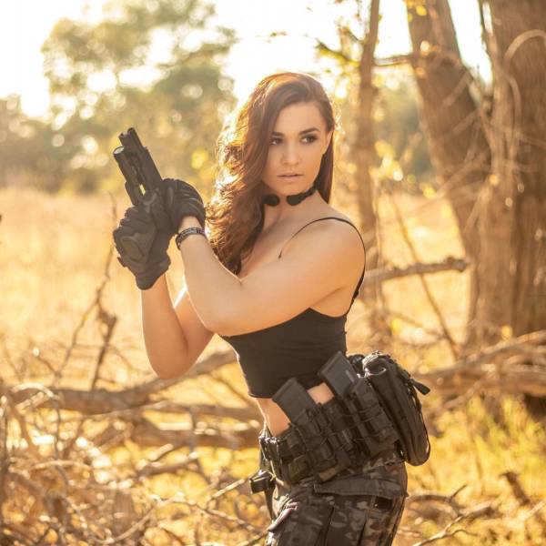 guns and girls a powerful combination 49 pics 18.html - 49 HD Photos | Premium Gallery 2023