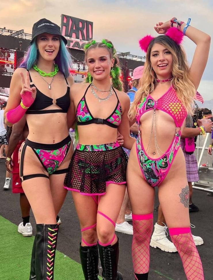 sexy music festival girls 35 pics 8 gifs 21.html - 35 HD GIF | Premium Gallery 2023