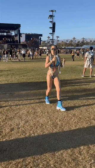sexy music festival girls 35 pics 8 gifs 21.html - 35 HD GIF | Premium Gallery 2023