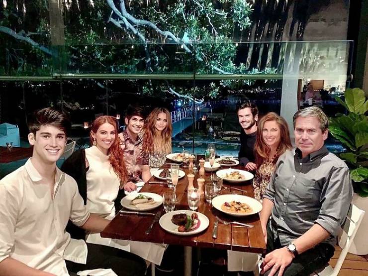 Photoshop Fails: The Most Unbelievable Edits