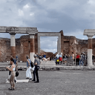 influencers caught in the act hilarious moments on display 16 gifs 2.html - 1 HD GIF | Premium Gallery 2023