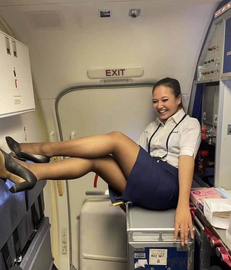 flight attendants share their sexy pics 28 pics 7 gifs 12.html - 28 HD GIF | Premium Gallery 2023