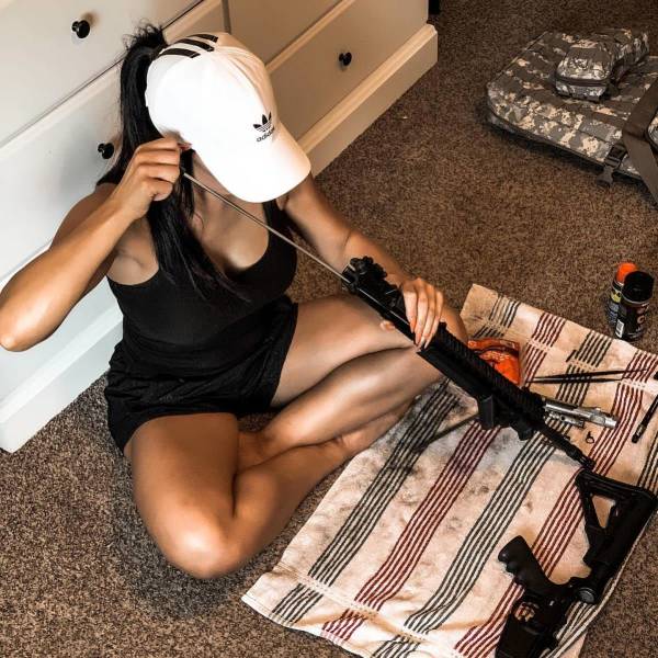 guns and girls a powerful combination 47 pics 5.html - 47 HD Photos | Premium Gallery 2023