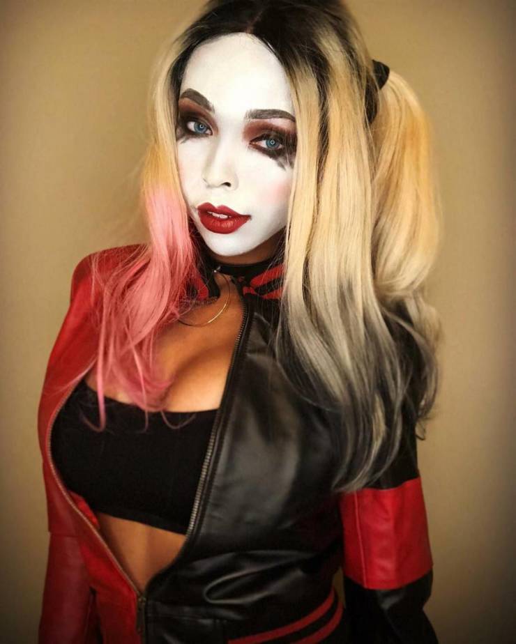 Cosplay? No, Sexy Cosplay!