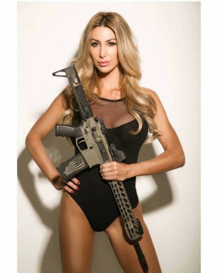 guns and girls a powerful combination 60 pics 8.html - 60 HD Photos | Premium Gallery 2023