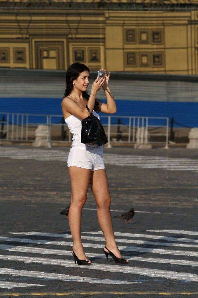 Hot Girls You Meet On The Streets