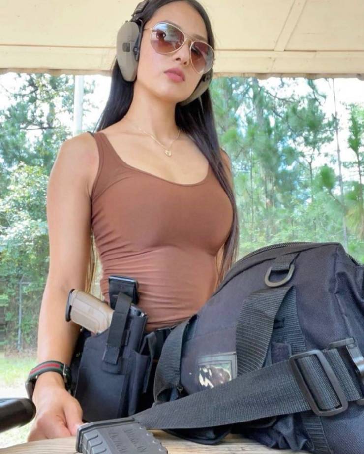 guns and girls a powerful combination 57 pics 22.html - 57 HD Photos | Premium Gallery 2023