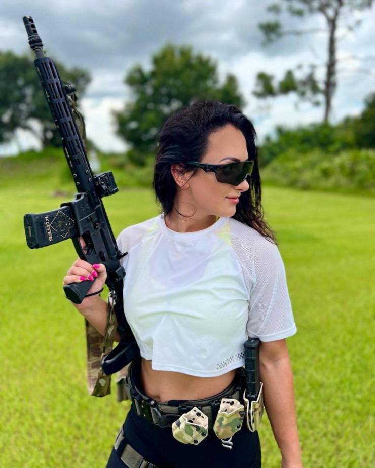 guns and girls a powerful combination 57 pics 22.html - 57 HD Photos | Premium Gallery 2023