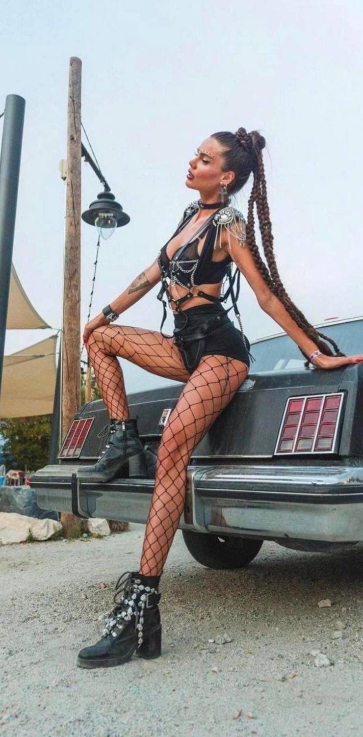 sexy girls at music festivals 41 pics 7 gifs 15.html - 41 HD GIF | Premium Gallery 2023