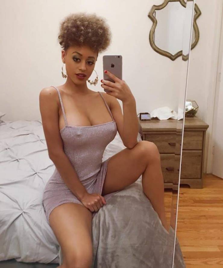 whats in the mirror 47 pics 16.html - 47 HD Photos | Premium Gallery 2023