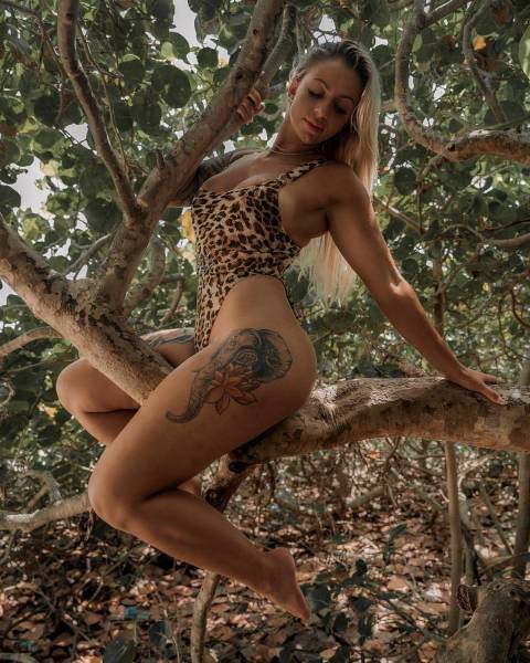 The Biggest Butt On TikTok