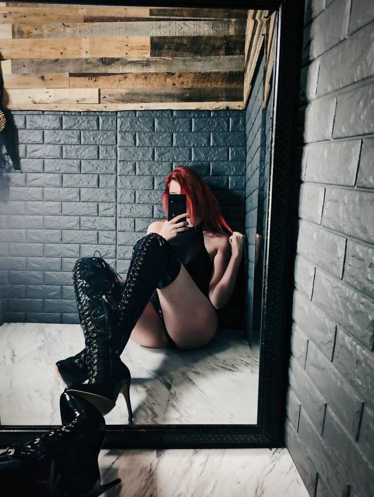 take a look in the mirror 45 pics 2.html - 45 HD Photos | Premium Gallery 2023