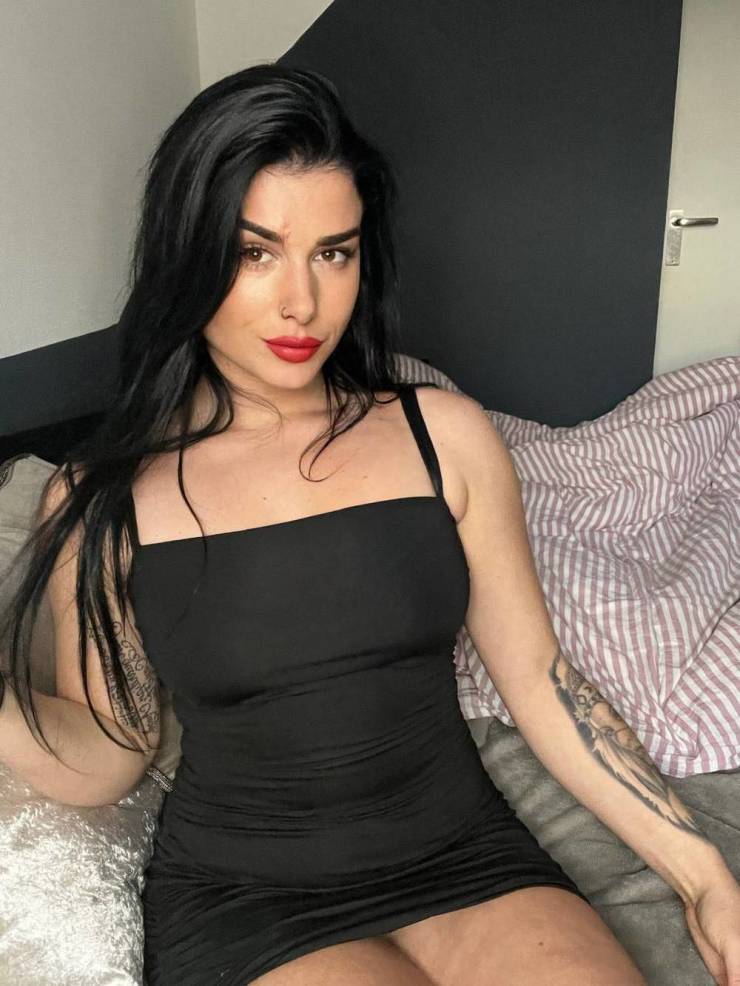 woah thats a tight dress 48 pics 3.html - 48 HD Photos | Premium Gallery 2023