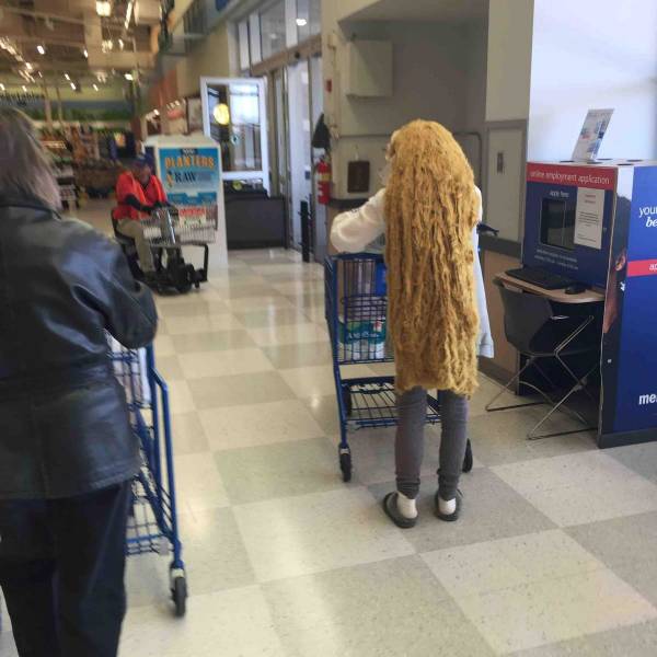 “Walmart” Customers Are Wild…