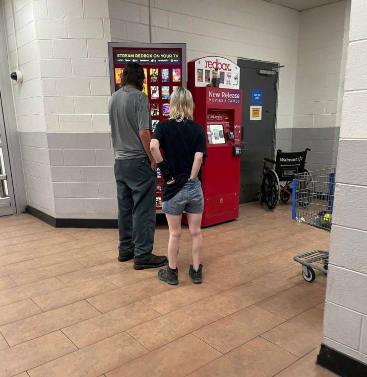 walmart customers are wild 36 pics 2.html - 36 HD Photos | Premium Gallery 2023