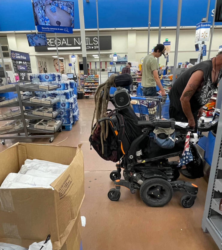 walmart customers are wild 36 pics 2.html - 36 HD Photos | Premium Gallery 2023