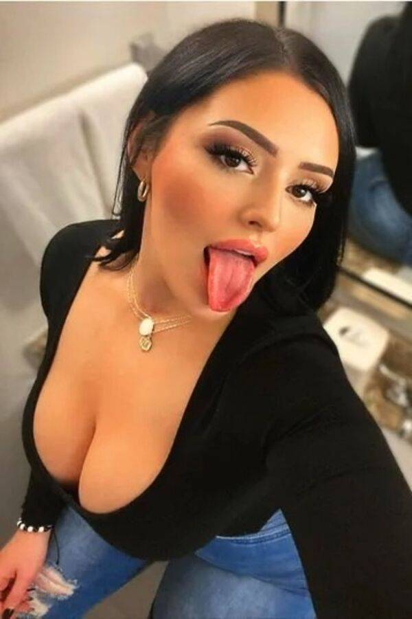 just some playful tongues 31 pics 2.html - 31 HD Photos | Premium Gallery 2023
