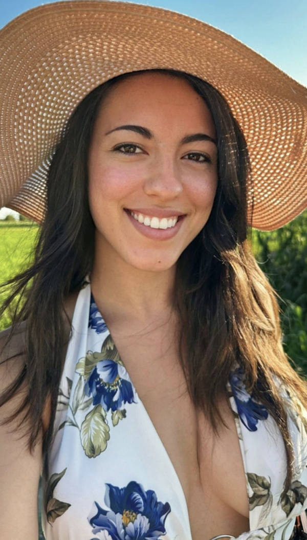 You Can’t Resist These Brunettes!