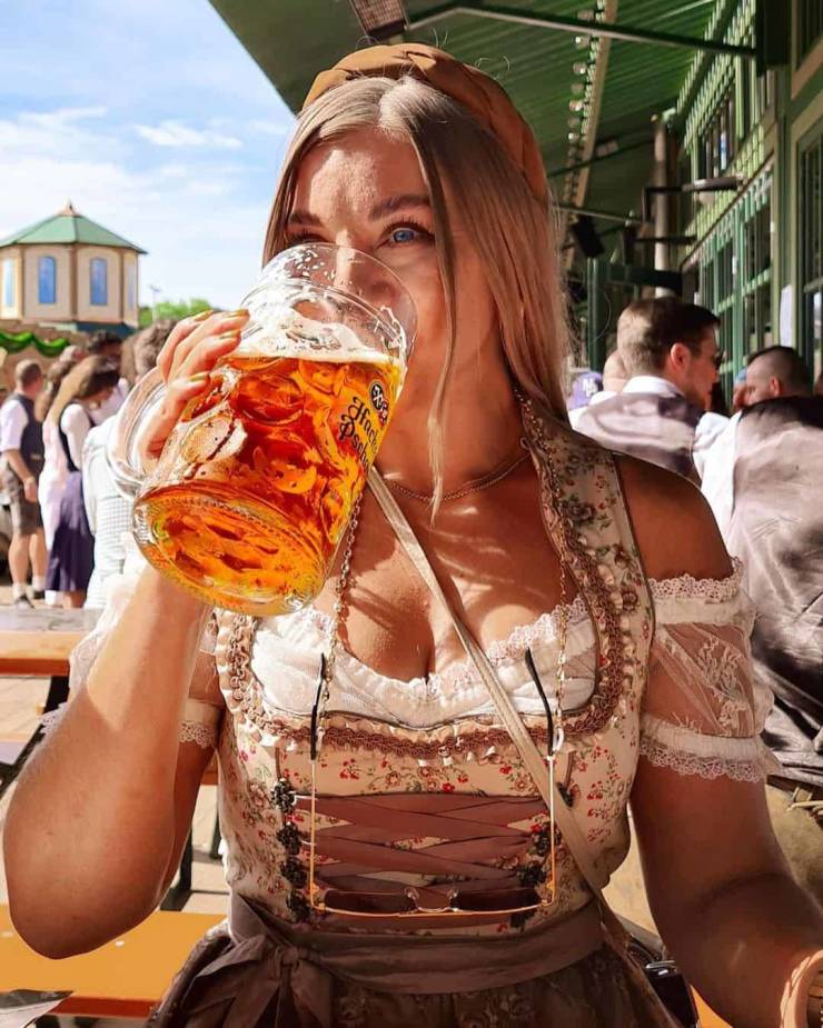 sexy women in dirndls october festival edition 37 pics 2.html - 37 HD Photos | Premium Gallery 2023