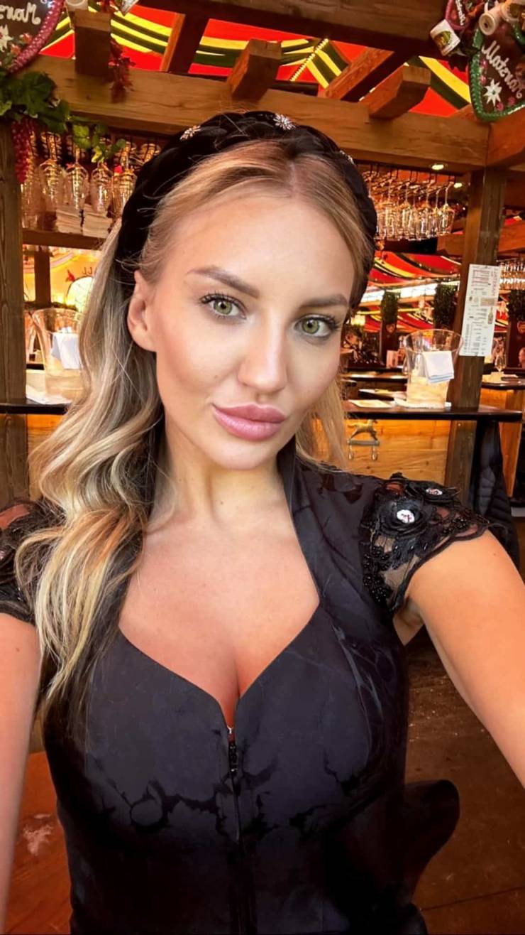 sexy women in dirndls october festival edition 37 pics 2.html - 37 HD Photos | Premium Gallery 2023